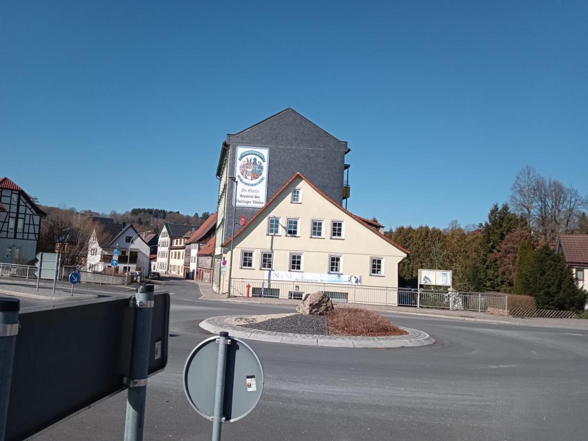 Hotel & Restaurant Zum Adlersberg Schleusingen Exterior foto
